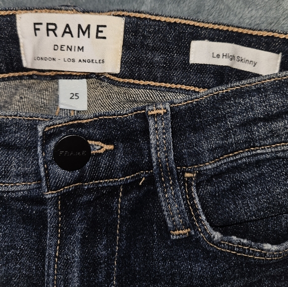 Frame Le High Skinny Jeans - Picture 2 of 3